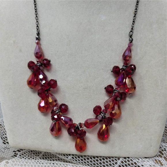 Sparkling Red Beaded Tear Drop Necklace Choker 16 - Picture 4 of 7